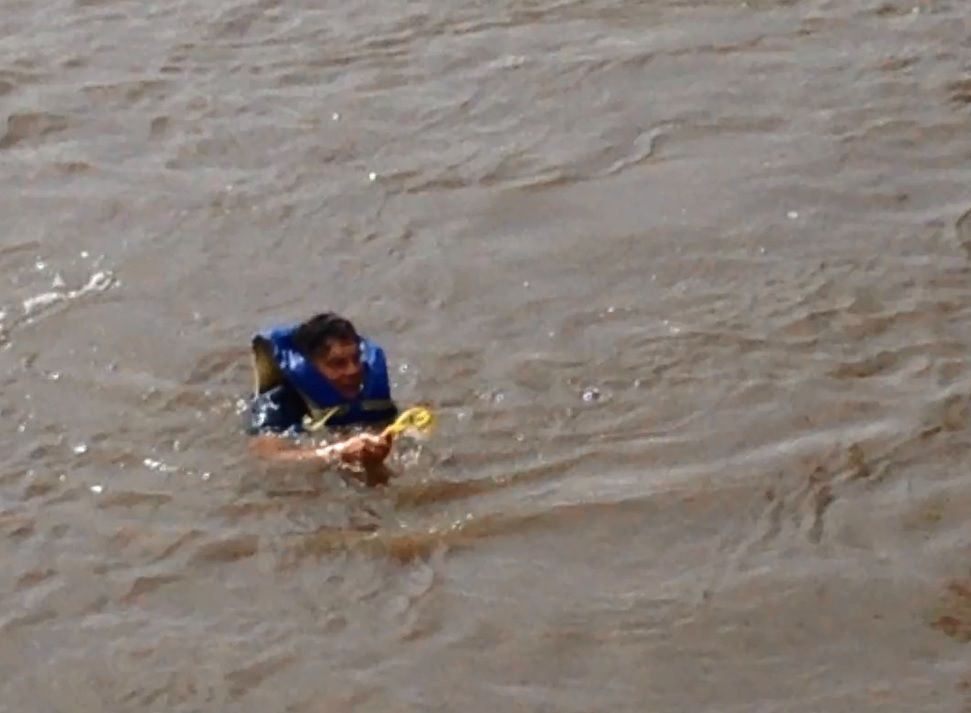 092316jr-river-rescue-2